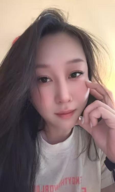 拉丝水床琪琪