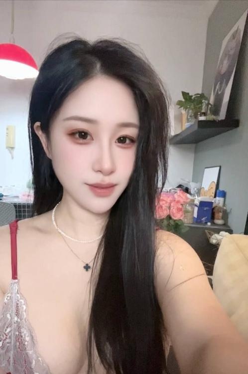 市南白皙女友感清清