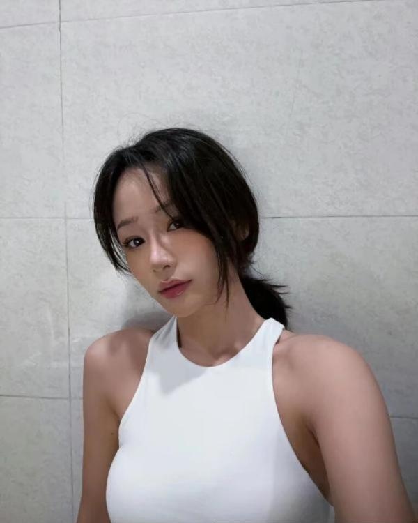 好身材御姐爆米花