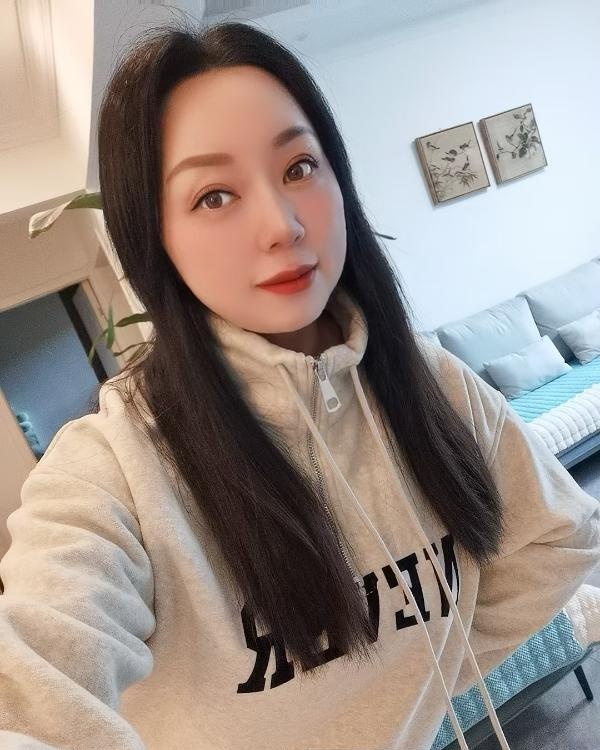 昆明新迎文艺小嫂嫂