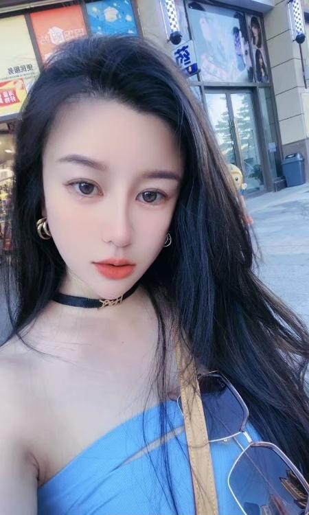 龙华媚眼骚猫