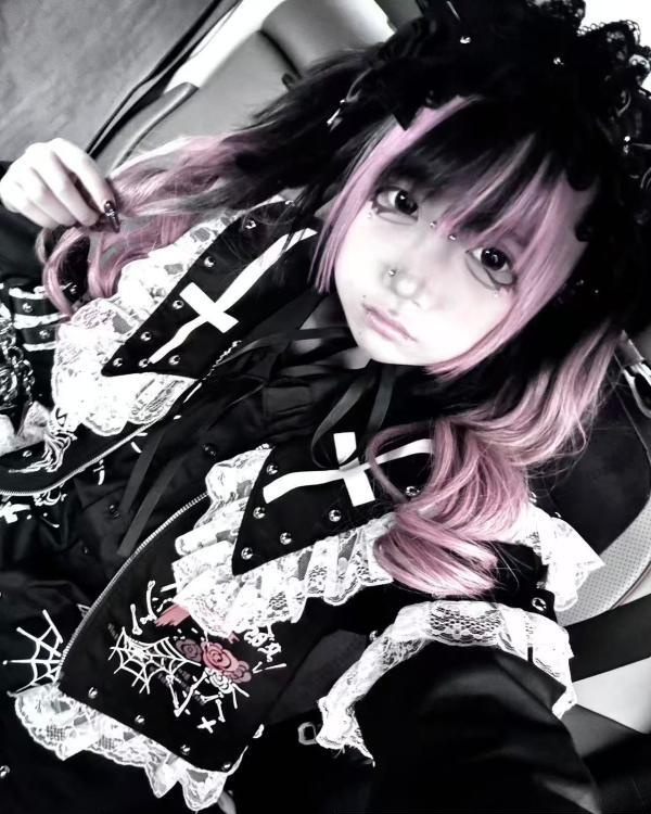 二次元反差萝莉