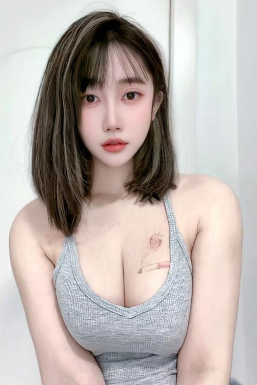 上城美乳高圆圆
