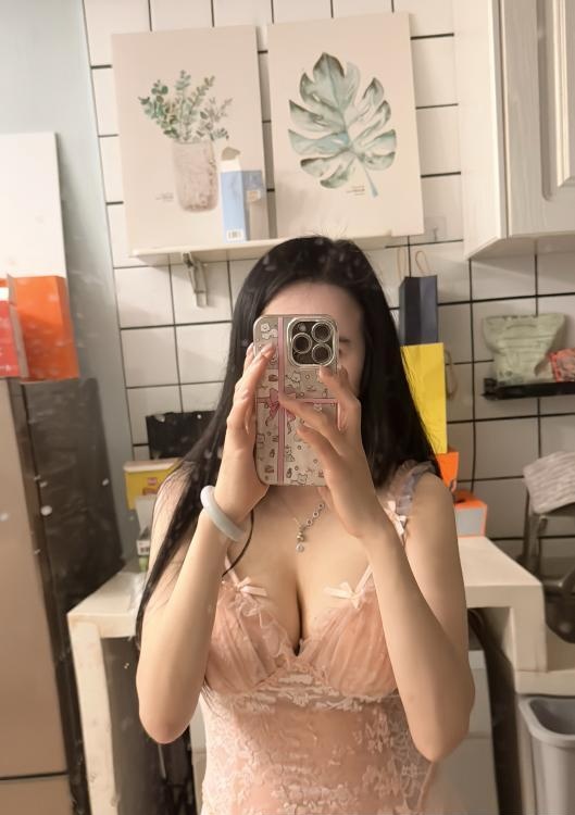 西湖区大奶妹婷婷