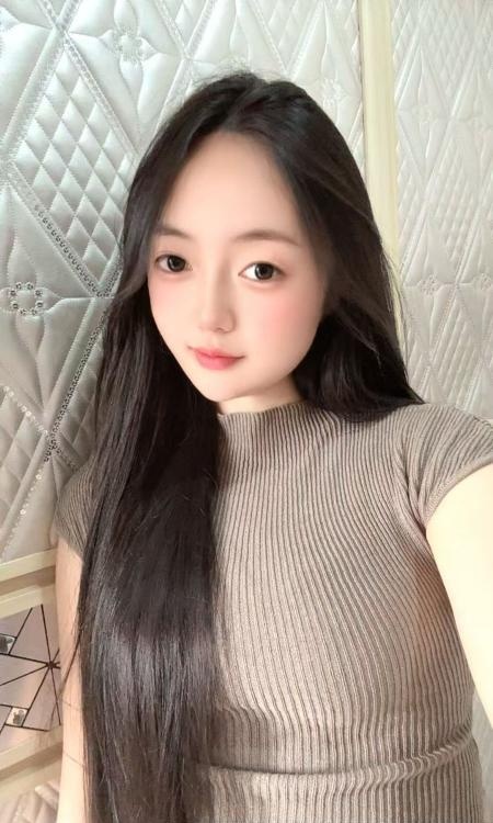 颜射口爆好身材嫩妹