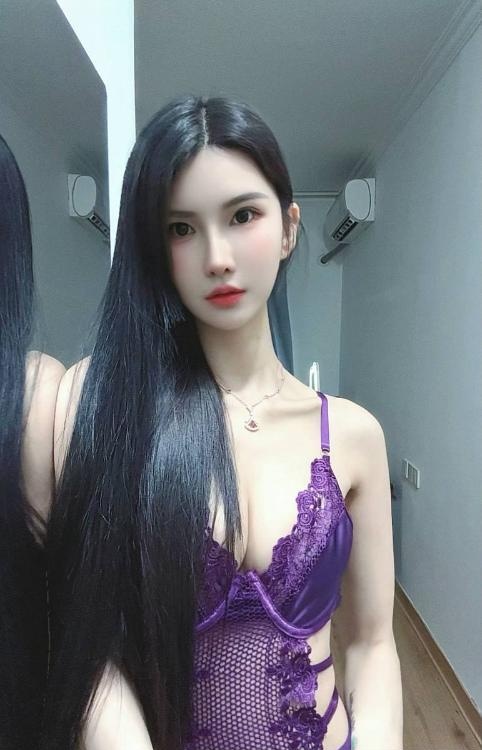 天河翘臀情趣御姐