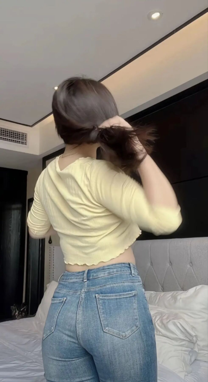 天河微胖爆乳女孩