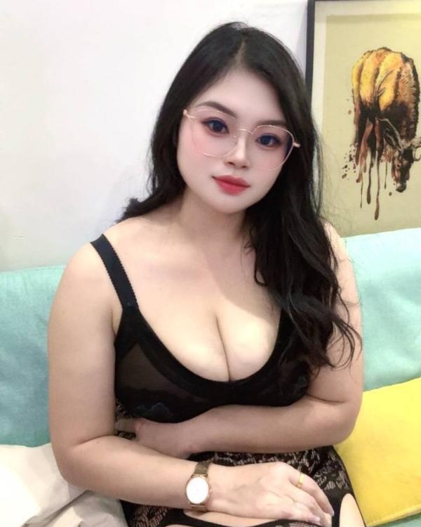 天然F奶雪莉老师