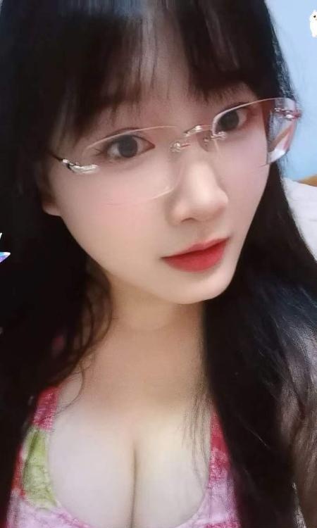 北一环戴眼镜少妇