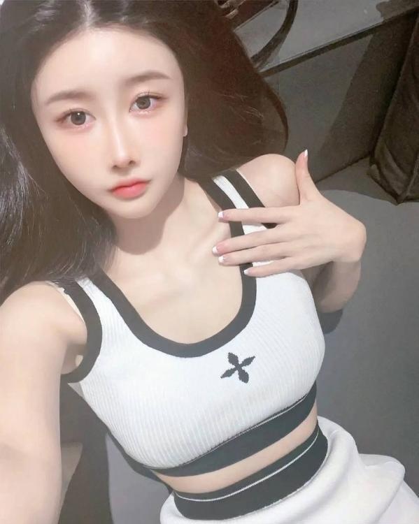 服务温柔颜值女友小雪