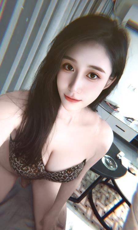 舌吻波波可拍小视频